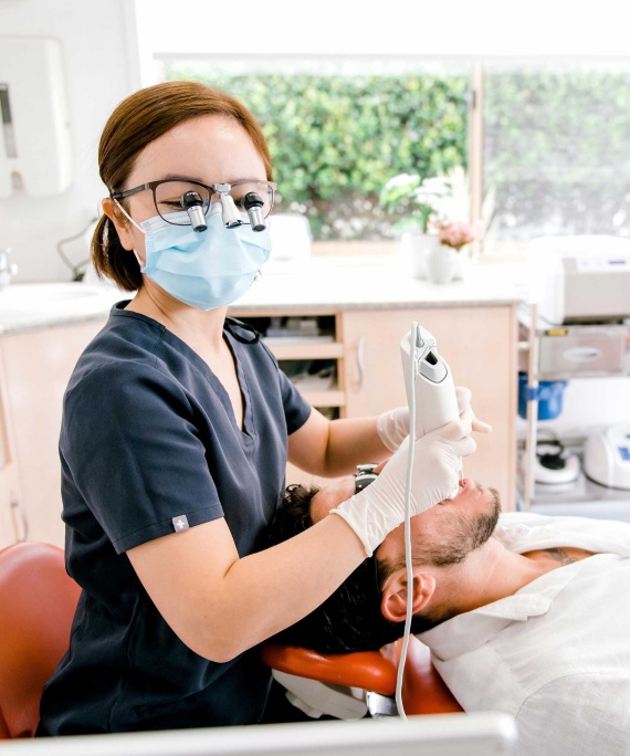 Scale and Clean Gold Coast Sunshine Boulevard Dental